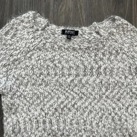 Buffalo David Bitton‎ Women’s Soft White Gray Thick Eyelash Knit Sweater Small - Picture 2 of 7